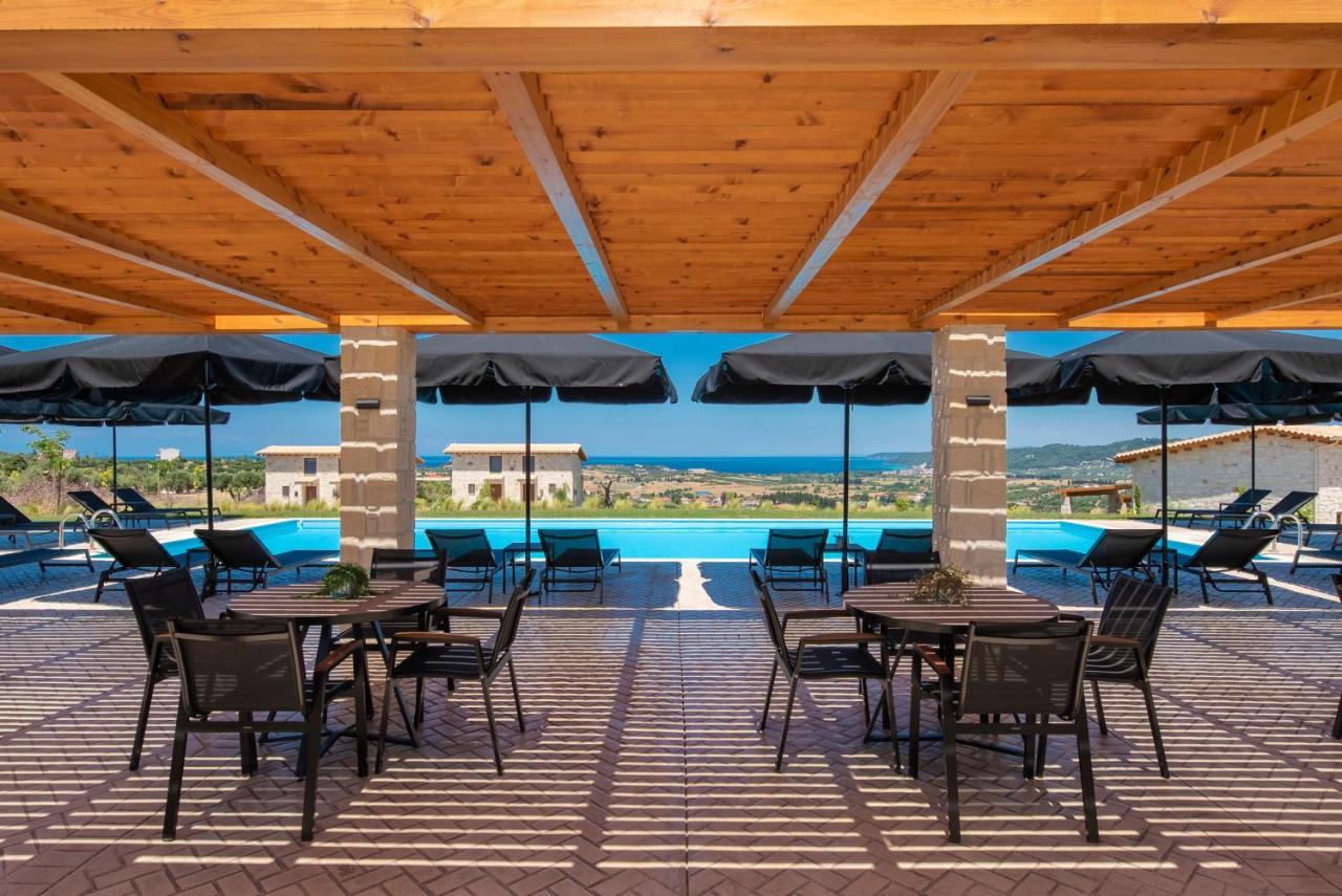 Mint Retreat Suites (Adults Only) Καλάνδρα Εξωτερικό φωτογραφία
