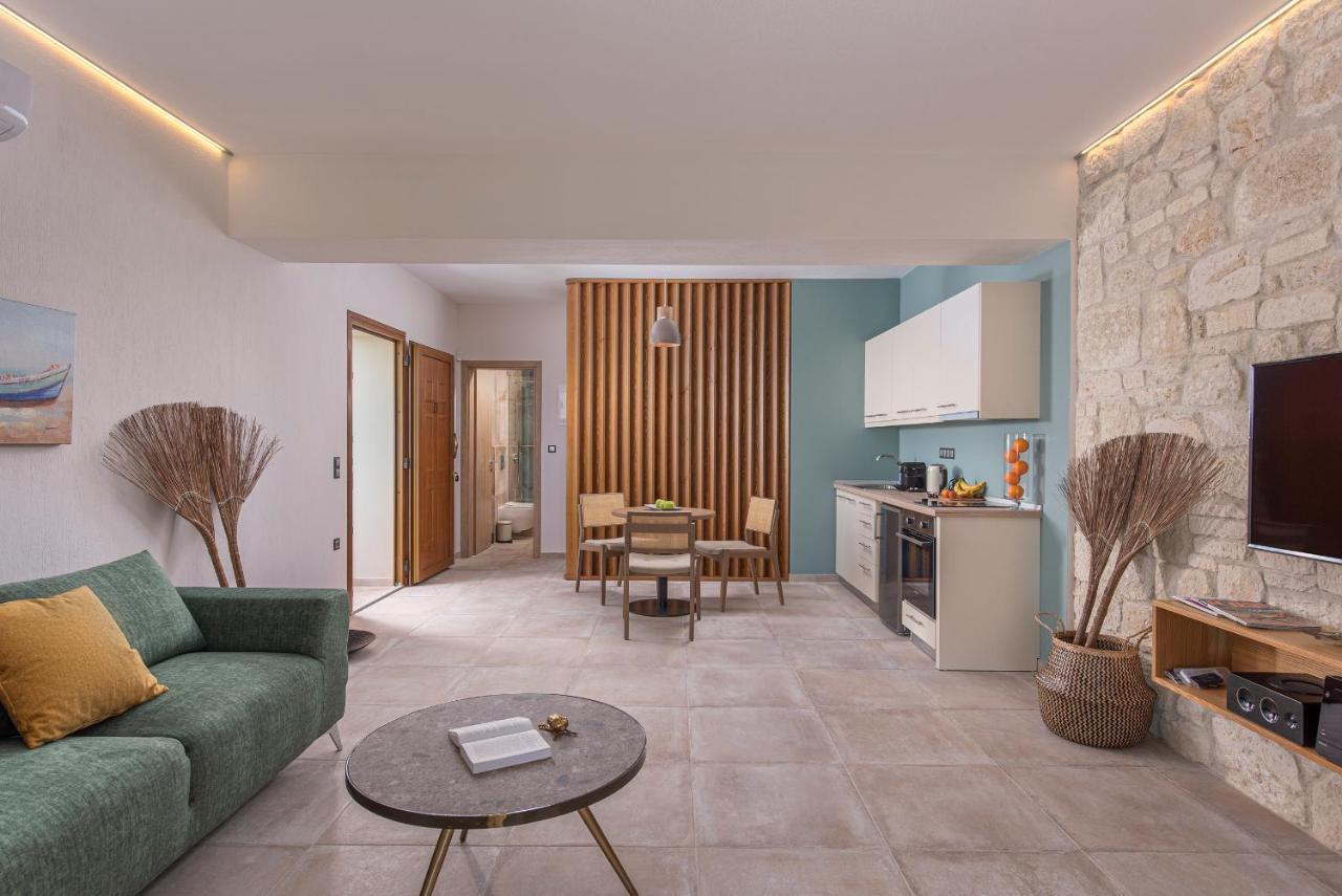 Mint Retreat Suites (Adults Only) Καλάνδρα Εξωτερικό φωτογραφία