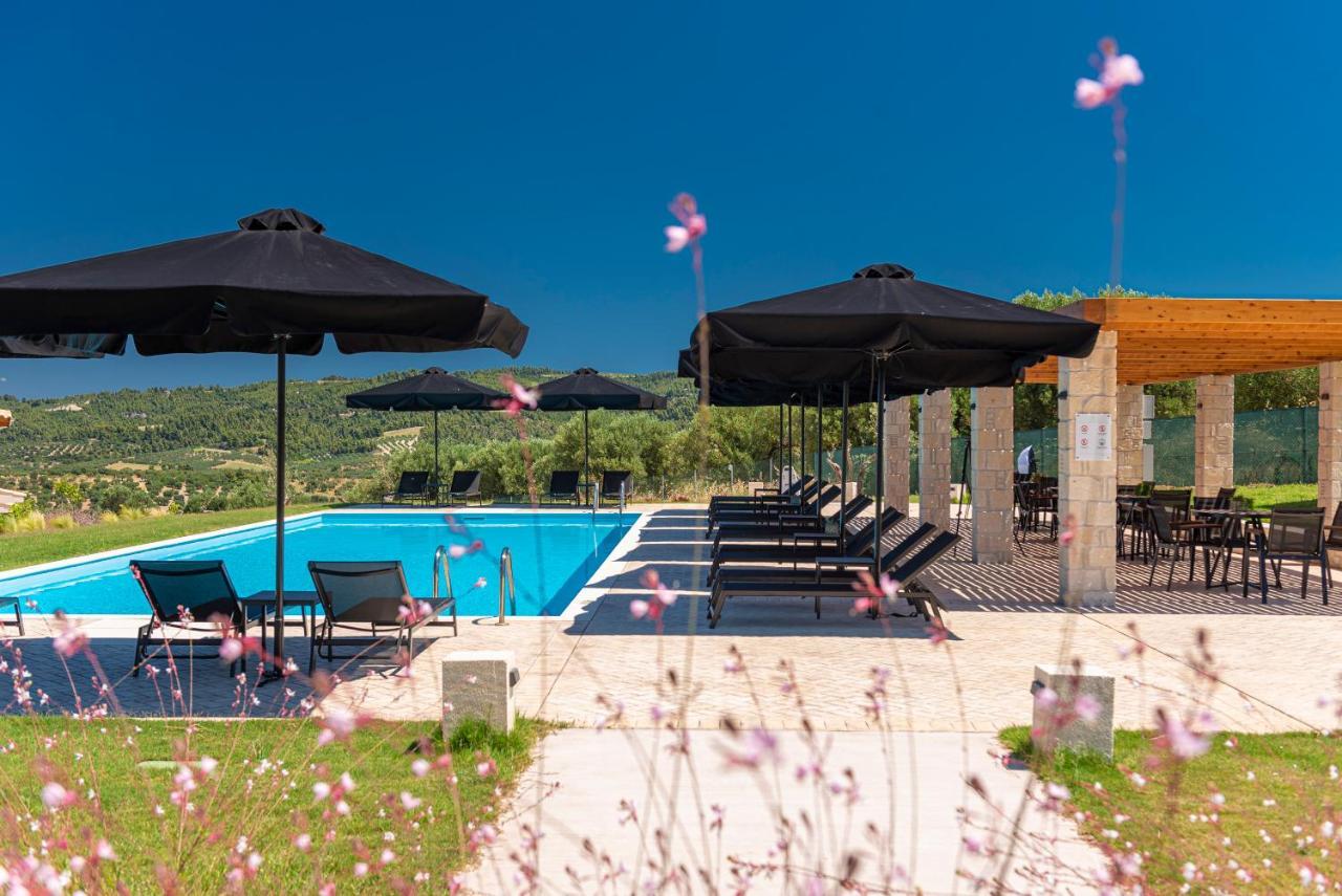 Mint Retreat Suites (Adults Only) Καλάνδρα Εξωτερικό φωτογραφία