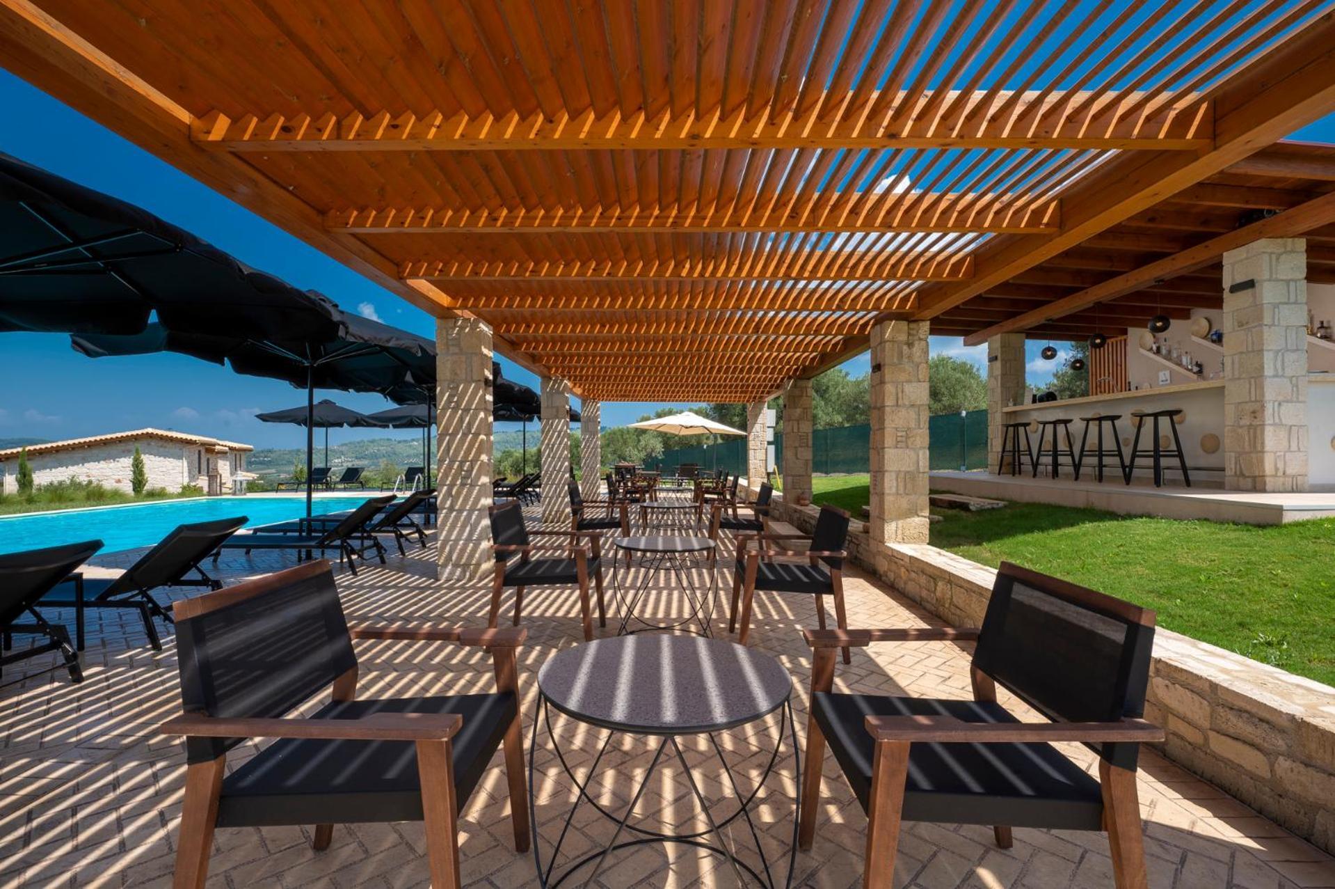 Mint Retreat Suites (Adults Only) Καλάνδρα Εξωτερικό φωτογραφία