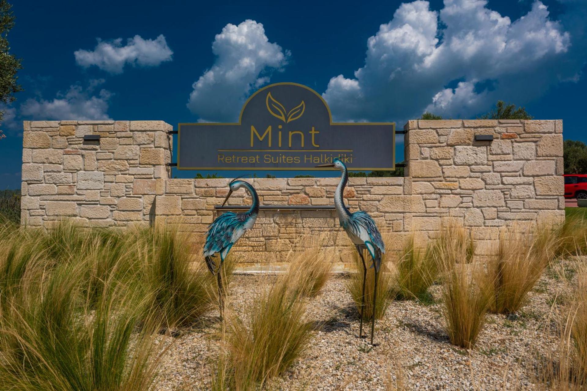 Mint Retreat Suites (Adults Only) Καλάνδρα Εξωτερικό φωτογραφία