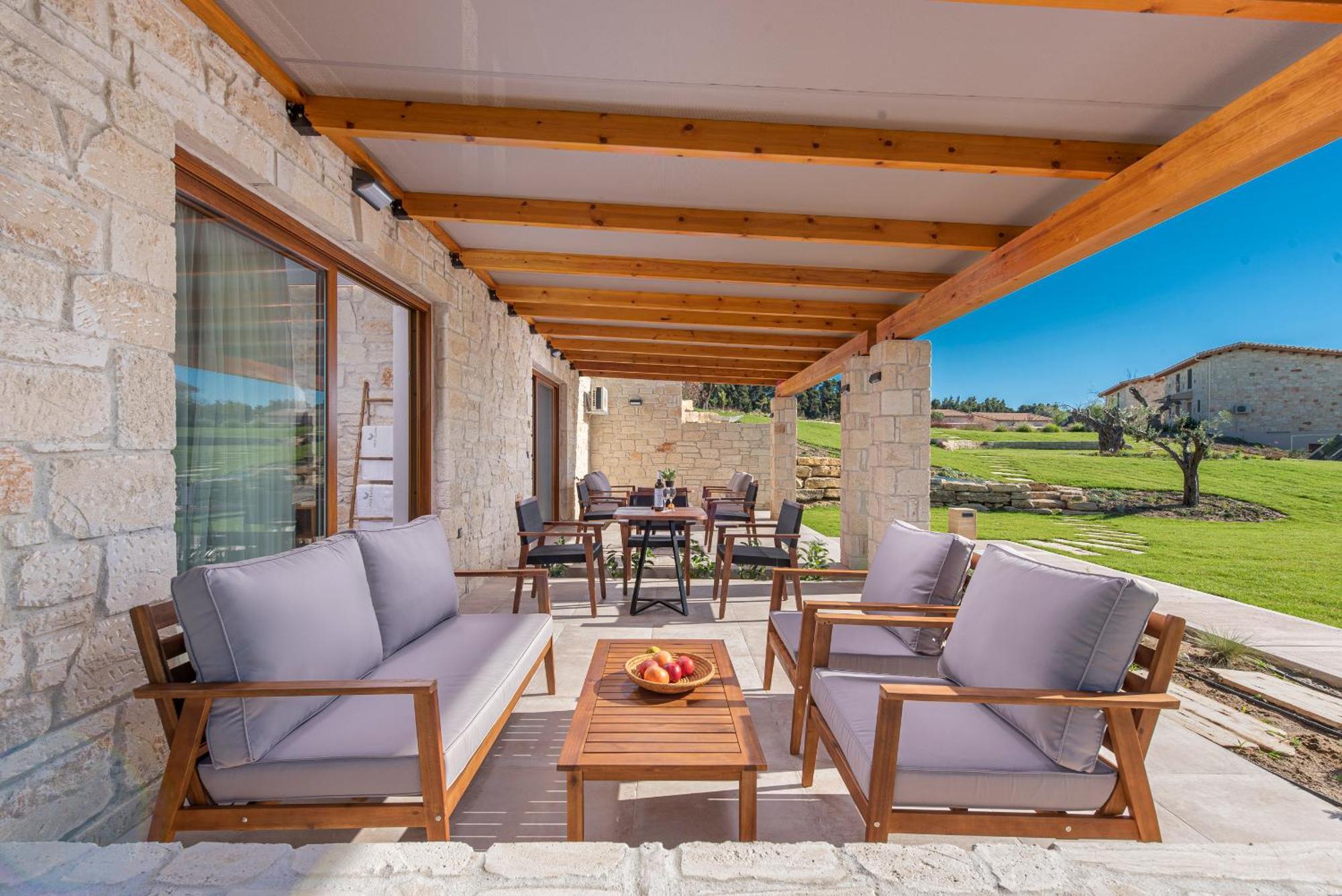 Mint Retreat Suites (Adults Only) Καλάνδρα Δωμάτιο φωτογραφία