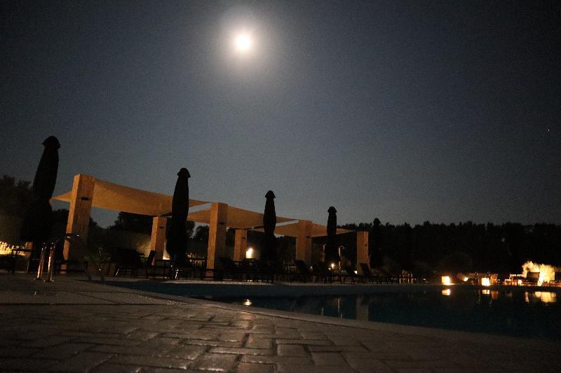 Mint Retreat Suites (Adults Only) Καλάνδρα Εξωτερικό φωτογραφία
